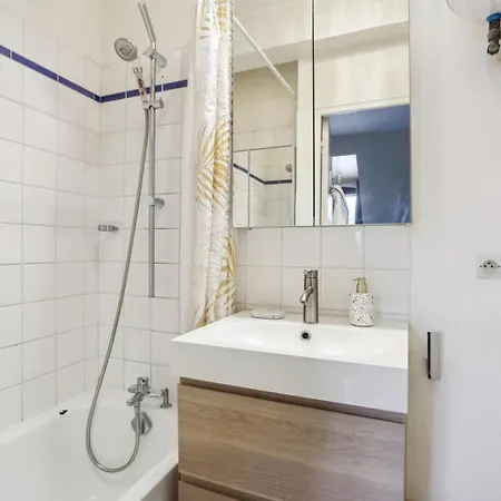 Bnbnook - Eiffel Tower - 1br - Champs De Mars Paris